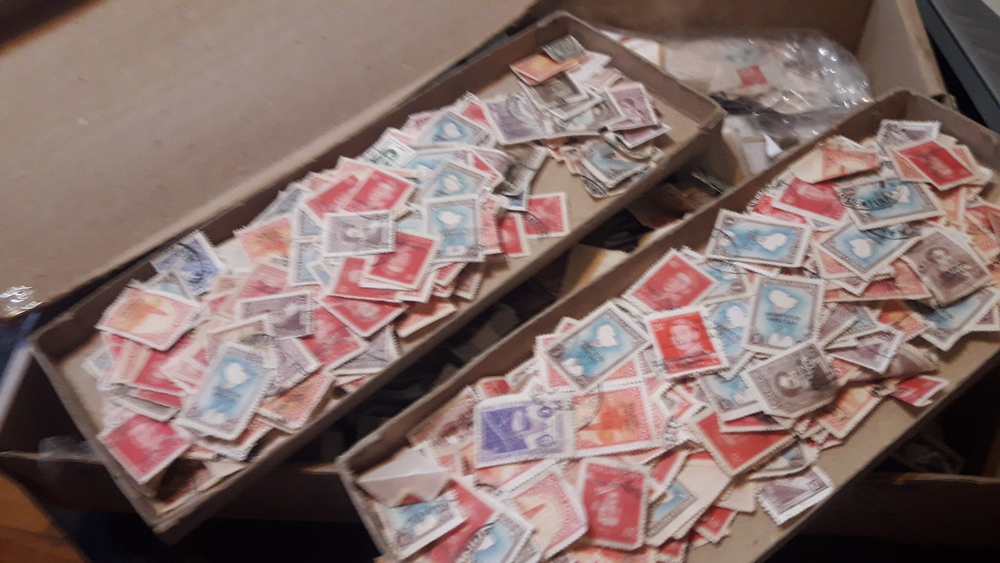 acumulacion sellos estampillas filatelia philatelist stamps