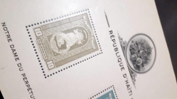 notre dame haiti bloque dhaiti filatelia stamps philatelist philatelic